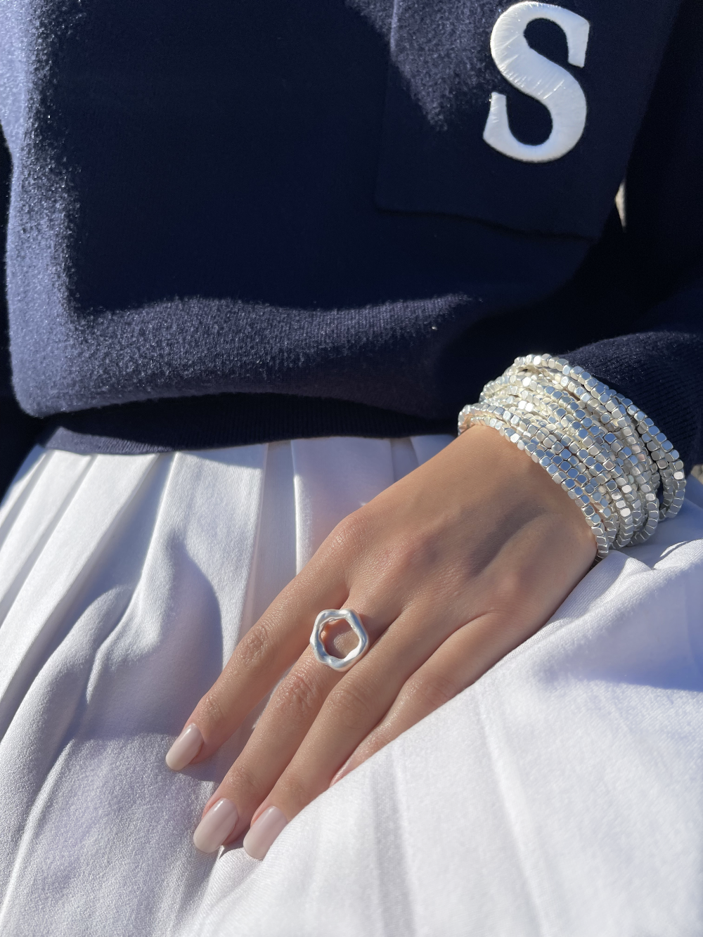 Chic Organic Circle Ring