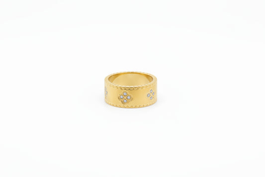 Crystal Clover Band Ring