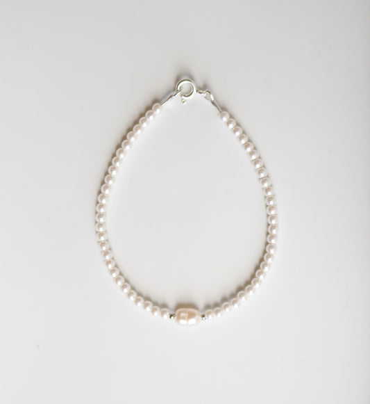 White Pearl Bracelet